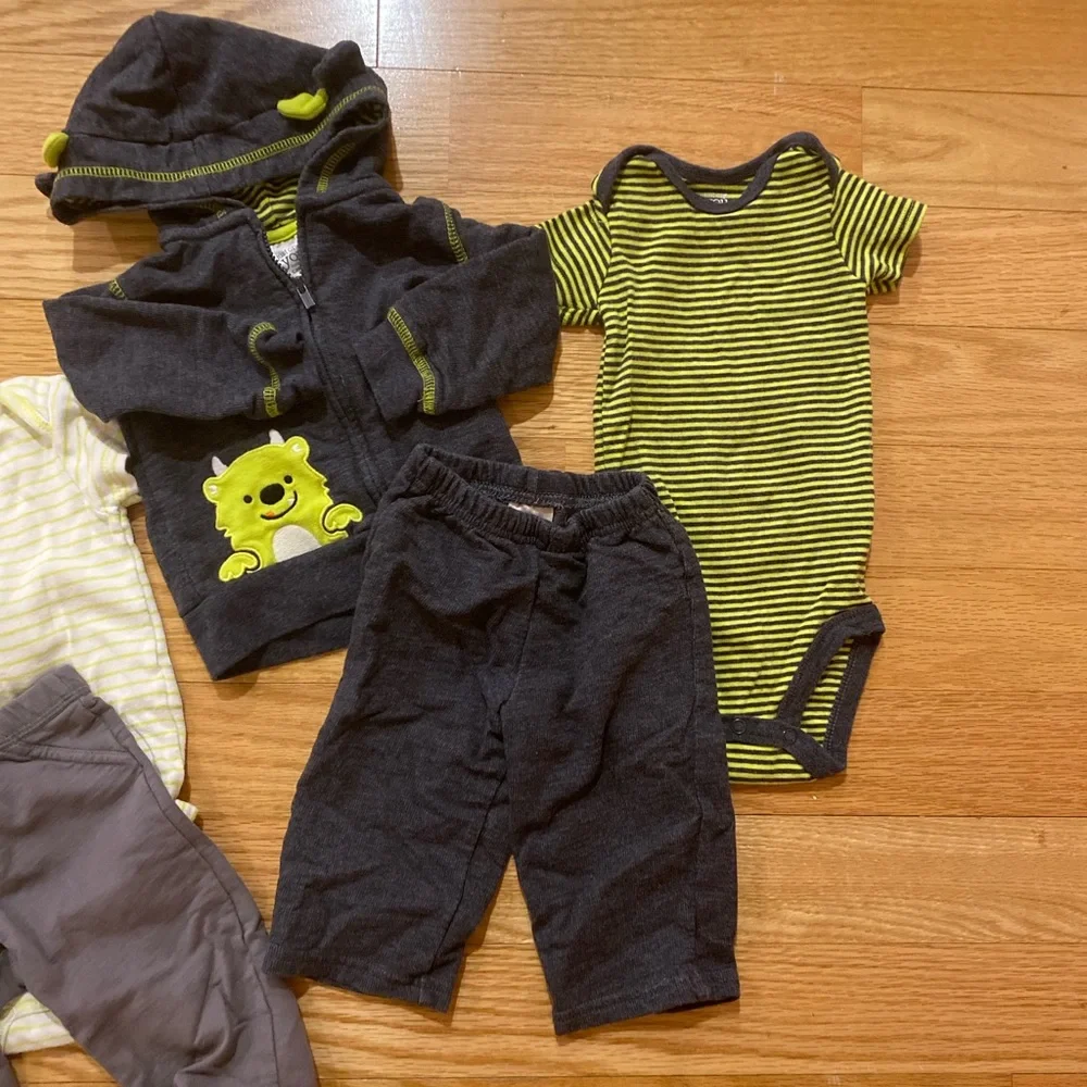 Carters 2 matching outfits gray and green 6 months
